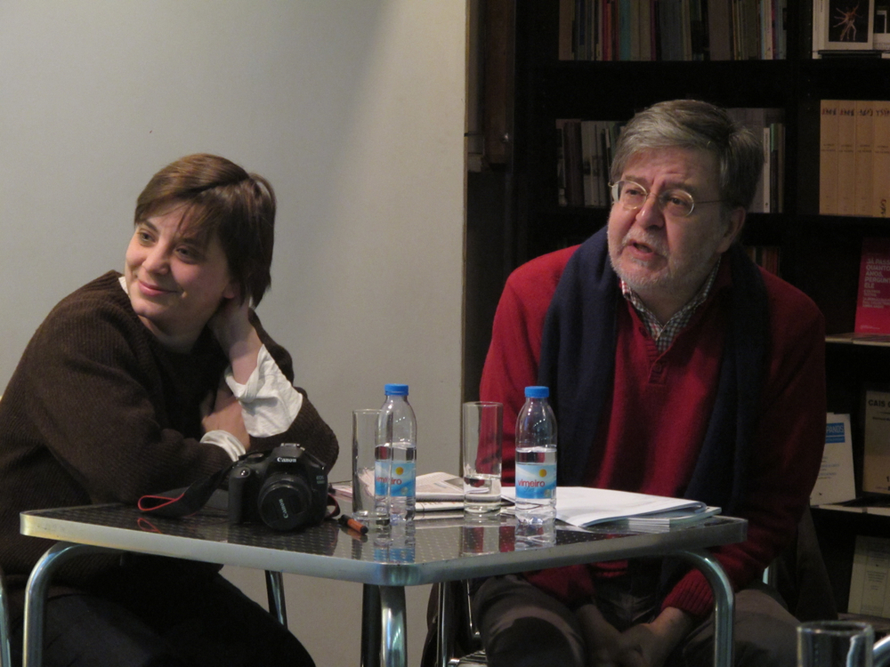 Ana Biscaia e João Pedro Mésseder na Livraria do TCSB, na apresentação de "Que luz estarias a ler?" (Dezembro/2014)